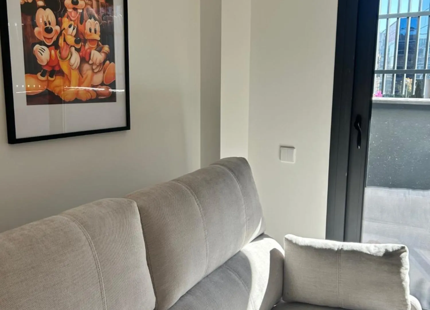 Estudios Homer Y Disney Con Piscina Olimpica Climatizada, Exterior,Gimnasio, Coworking, Netflix Y Wifi Gratis San Sebastián de los Reyes 0*,  España