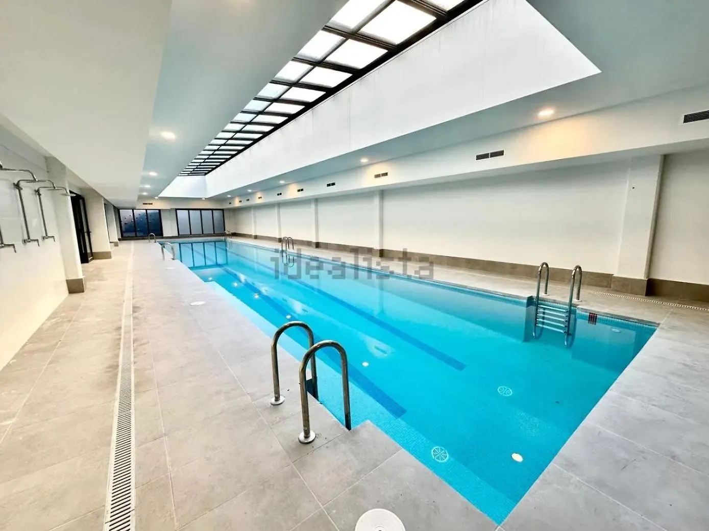 Apartamento Estudios Homer Y Disney Con Piscina Olimpica Climatizada, Exterior,Gimnasio, Coworking, Netflix Y Wifi Gratis San Sebastián de los Reyes España